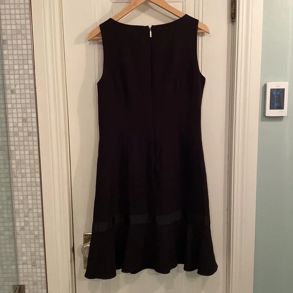 Karl Lagerfeld little black dress. Size 8. Fun flirty hem with a bow. - Picture 5 of 5